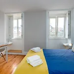 A Window To - In The Heart Of The City * Порту