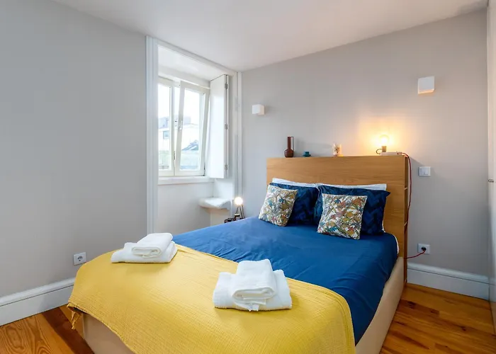 A Window To - In The Heart Of The City Апартаменты Порту