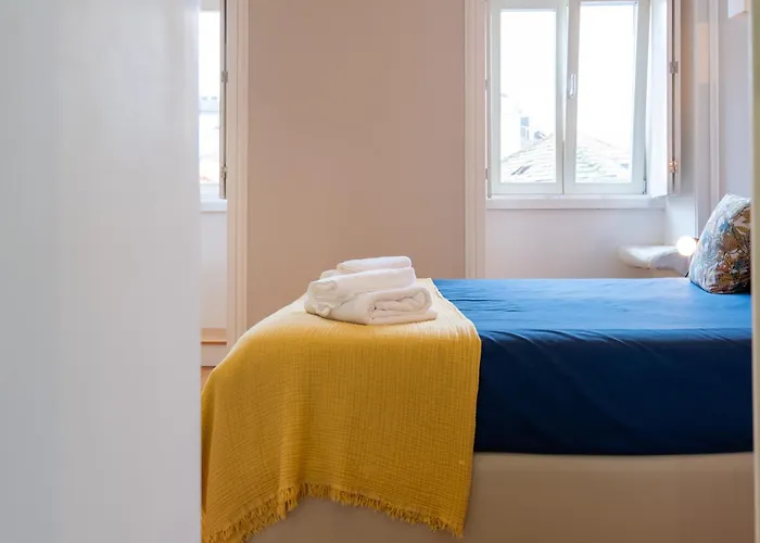 Апартаменты A Window To - In The Heart Of The City Порту